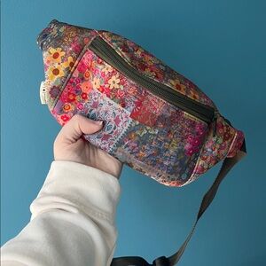 Natural Life Floral Multicolor Fanny Pack/cross body